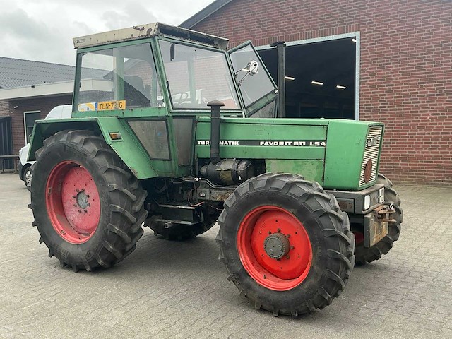 1980 fendt favorit 611 lsa vierwielaangedreven landbouwtractor - afbeelding 3 van  37