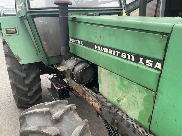 1980 fendt favorit 611 lsa vierwielaangedreven landbouwtractor - afbeelding 22 van  37