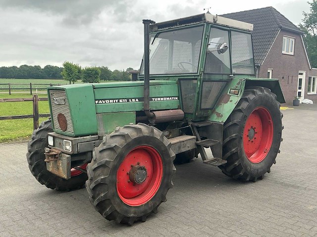 1980 fendt favorit 611 lsa vierwielaangedreven landbouwtractor - afbeelding 32 van  37