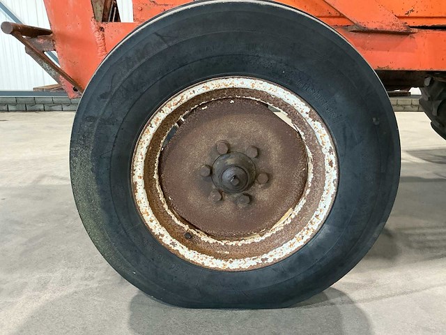 1980 fiat 780 tweewielaangedreven landbouwtractor - afbeelding 13 van  30