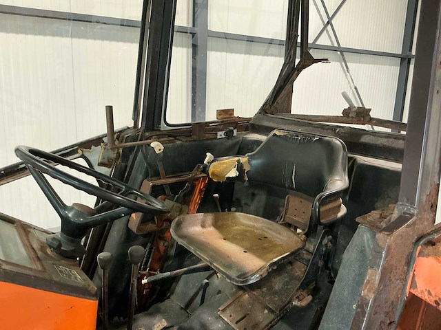 1980 fiat 780 tweewielaangedreven landbouwtractor - afbeelding 15 van  30