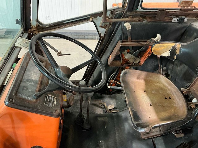 1980 fiat 780 tweewielaangedreven landbouwtractor - afbeelding 16 van  30