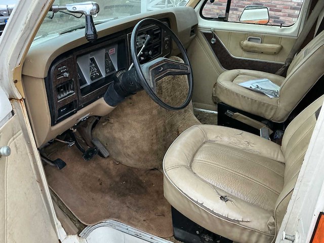 1980 ford 350 ecolinder ambulance - afbeelding 5 van  43