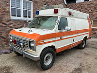 1980 ford 350 ecolinder ambulance - afbeelding 1 van  43