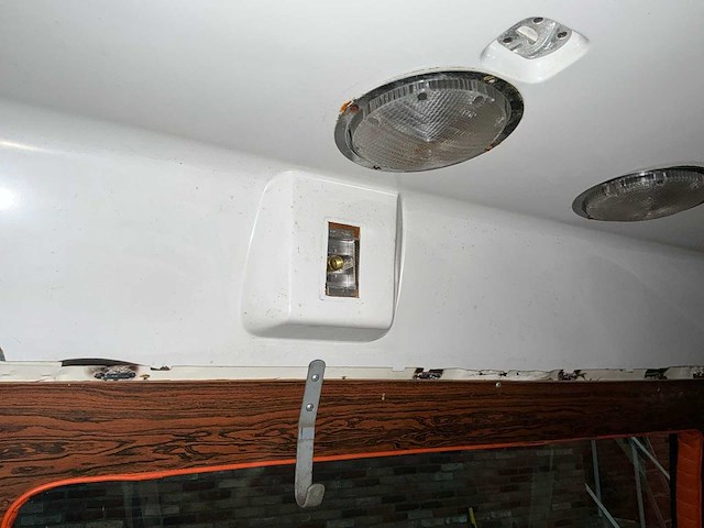 1980 ford 350 ecolinder ambulance - afbeelding 19 van  43