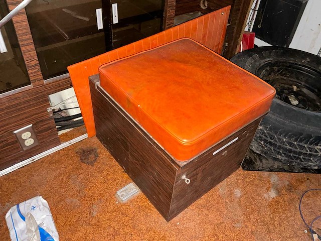 1980 ford 350 ecolinder ambulance - afbeelding 24 van  43