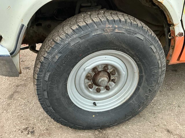 1980 ford 350 ecolinder ambulance - afbeelding 26 van  43