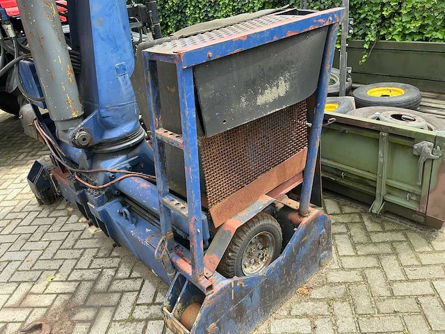 1980 hiab 852-2235a hydraulische laadkraan met diesel motor - afbeelding 5 van  27
