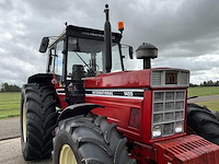 1980 international 1455 vierwielaangedreven landbouwtractor - afbeelding 35 van  39