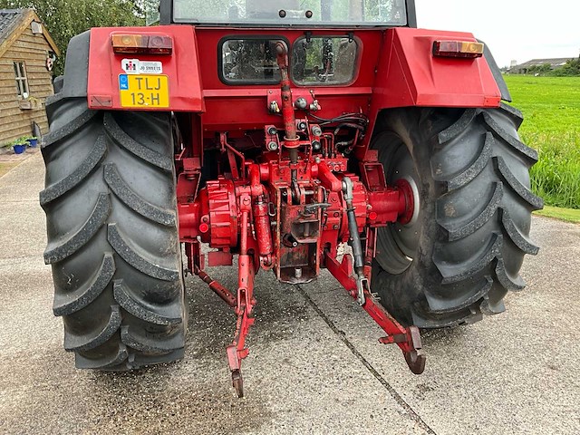 1980 international 1455 vierwielaangedreven landbouwtractor - afbeelding 39 van  39