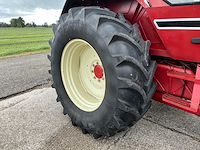 1980 international 1455 vierwielaangedreven landbouwtractor - afbeelding 12 van  39
