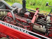 1980 international 1455 vierwielaangedreven landbouwtractor - afbeelding 25 van  39