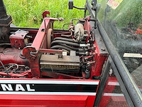 1980 international 1455 vierwielaangedreven landbouwtractor - afbeelding 26 van  39