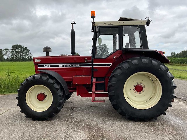 1980 international 1455 vierwielaangedreven landbouwtractor - afbeelding 6 van  39