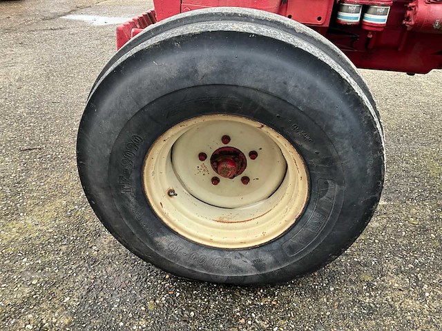 1980 international 844 s tweewielaangedreven landbouwtractor - afbeelding 7 van  17