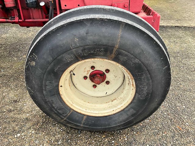 1980 international 844 s tweewielaangedreven landbouwtractor - afbeelding 8 van  17