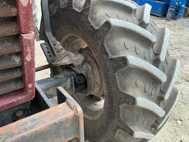 1980 international 845xl vierwielaangedreven landbouwtractor - afbeelding 5 van  19