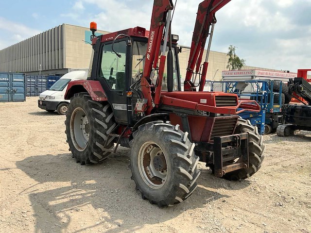 1980 international 845xl vierwielaangedreven landbouwtractor - afbeelding 7 van  10