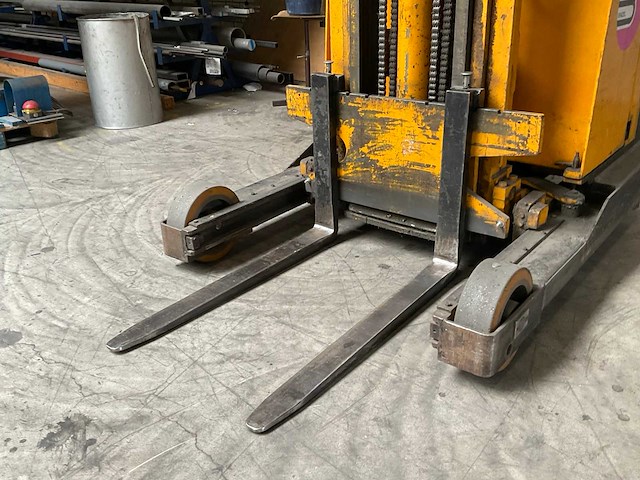 1980 jungheinrich etva 12,5 525dz reach truck - afbeelding 7 van  12