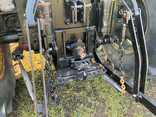 1980 mercedes- benz mb trac 1300 turbo vierwielaangedreven landbouwtractor - afbeelding 4 van  17