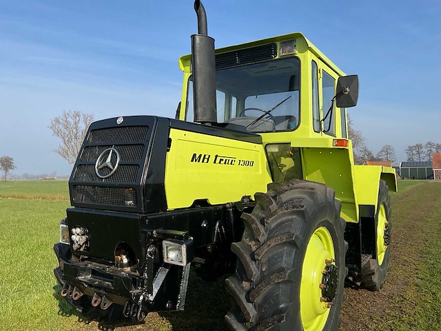 1980 mercedes- benz mb trac 1300 turbo vierwielaangedreven landbouwtractor - afbeelding 2 van  24