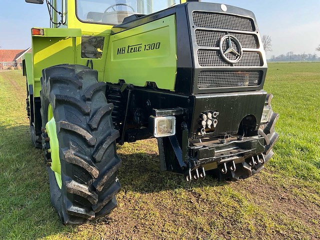 1980 mercedes- benz mb trac 1300 turbo vierwielaangedreven landbouwtractor - afbeelding 4 van  24