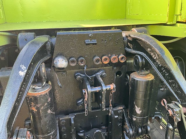 1980 mercedes- benz mb trac 1300 turbo vierwielaangedreven landbouwtractor - afbeelding 13 van  41