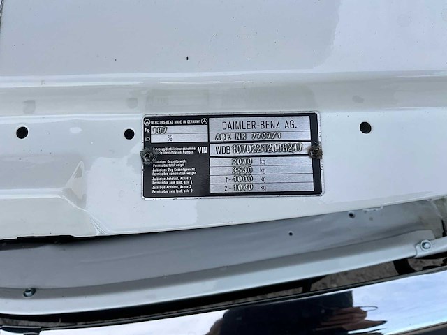 1980 mercedes-benz 280 slc oldtimer - afbeelding 19 van  31