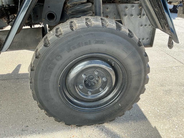 1980 mercedes-benz unimog 435 transportvoertuig - afbeelding 13 van  58