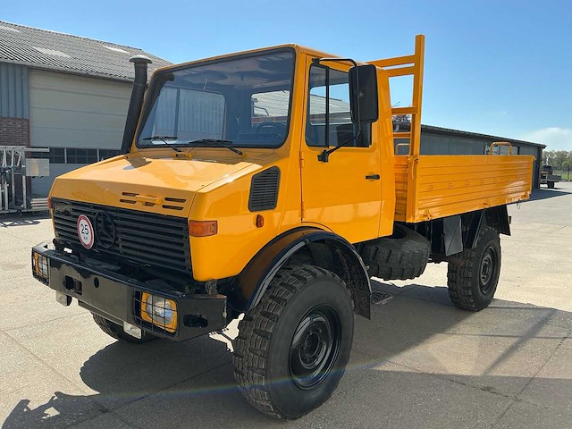 1980 mercedes-benz unimog 435 transportvoertuig - afbeelding 1 van  52