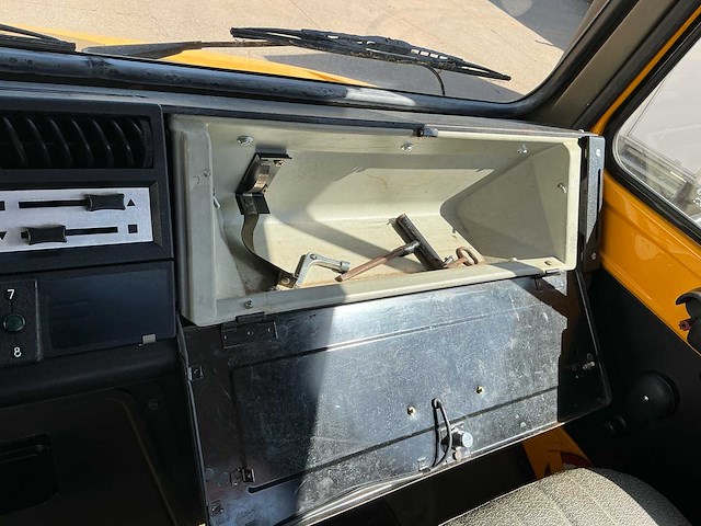 1980 mercedes-benz unimog 435 transportvoertuig - afbeelding 37 van  55