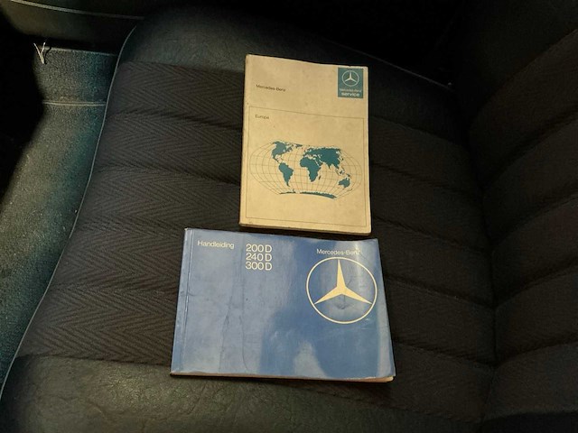 1980 mercedes-benz w123 300d wegenbelasting vrij ! personenauto - afbeelding 22 van  29