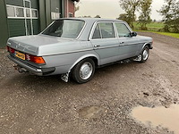 1980 mercedes-benz w123 300d wegenbelasting vrij ! personenauto - afbeelding 27 van  29