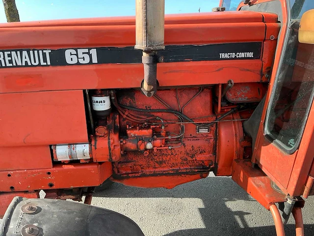 1980 renault 651 tweewielaangedreven landbouwtractor - afbeelding 6 van  25