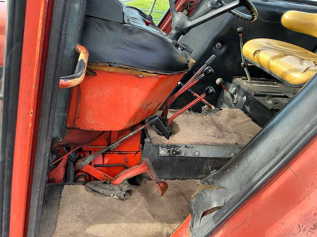 1980 renault 651 tweewielaangedreven landbouwtractor - afbeelding 13 van  25