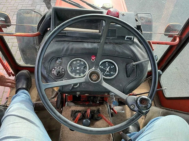1980 renault 651 tweewielaangedreven landbouwtractor - afbeelding 18 van  25