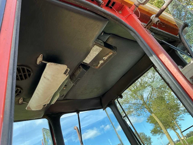 1980 renault 651 tweewielaangedreven landbouwtractor - afbeelding 10 van  25