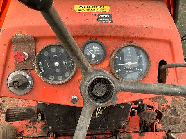 1980 renault 951 trekkertrek tractor - afbeelding 2 van  27