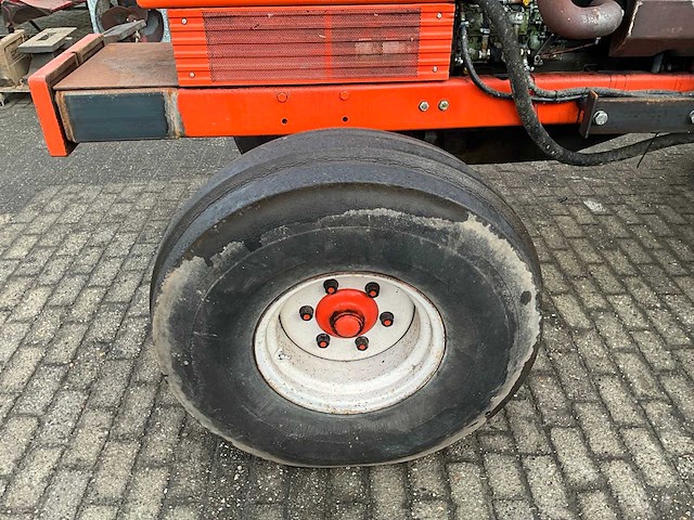 1980 renault 951 trekkertrek tractor - afbeelding 4 van  27