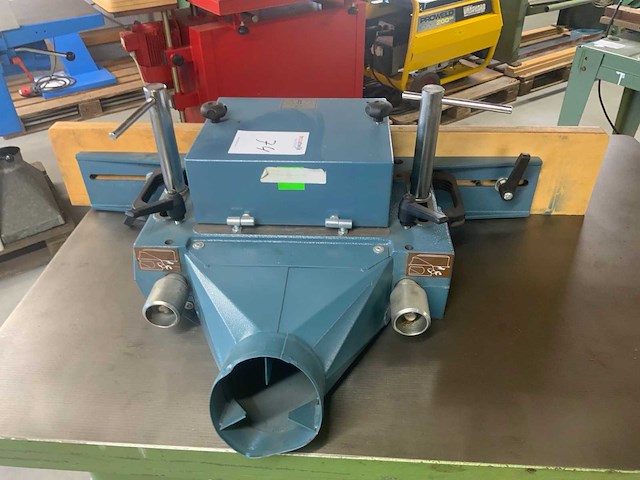 1980 stehle f4 h tafel- en spilfreesmachine - afbeelding 2 van  2