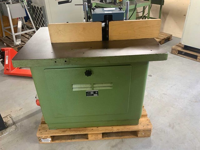 1980 stehle f4 h tafel- en spilfreesmachine - afbeelding 2 van  6