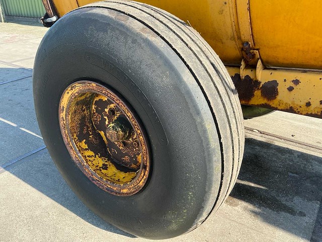 1980 veenhuis 3200 mesttank - afbeelding 4 van  13