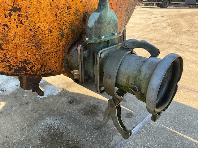 1980 veenhuis 3200 mesttank - afbeelding 13 van  13