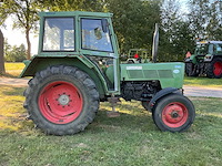 1981 fendt farmer 104ls tweewielaangedreven landbouwtractor - afbeelding 4 van  14