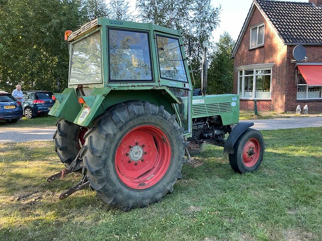 1981 fendt farmer 104ls tweewielaangedreven landbouwtractor - afbeelding 5 van  14