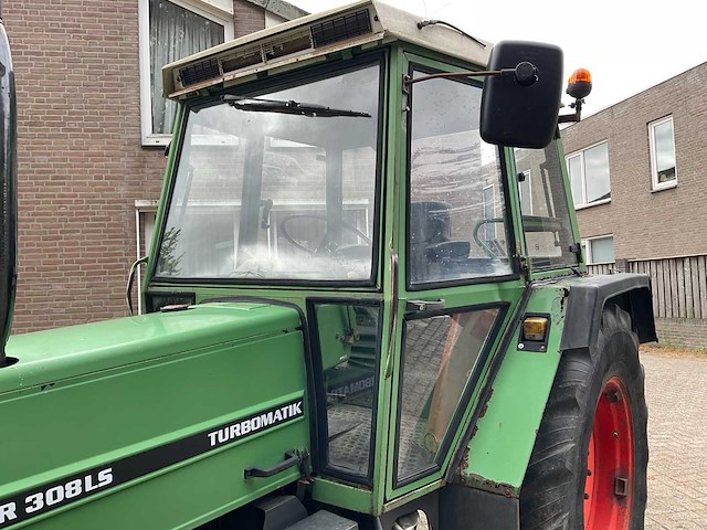 1981 fendt farmer 308ls turbomatik tweewielaangedreven landbouwtractor - afbeelding 29 van  29