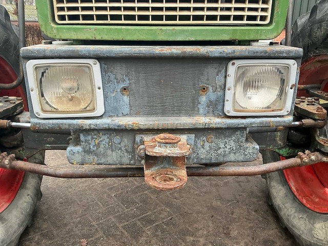 1981 fendt favorit 614 ls vierwielaangedreven landbouwtractor - afbeelding 14 van  51