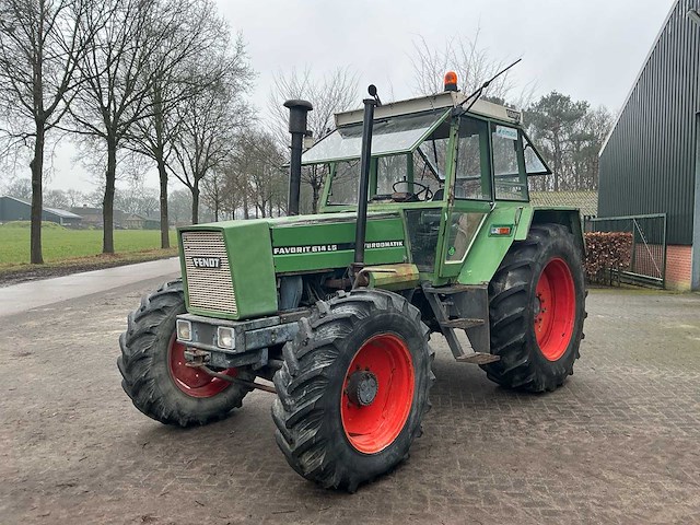 1981 fendt favorit 614 ls vierwielaangedreven landbouwtractor - afbeelding 12 van  51