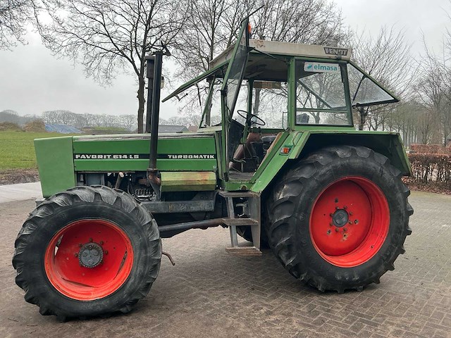 1981 fendt favorit 614 ls vierwielaangedreven landbouwtractor - afbeelding 30 van  51