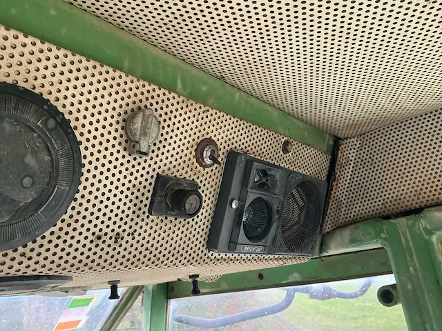1981 fendt favorit 614 ls vierwielaangedreven landbouwtractor - afbeelding 38 van  51